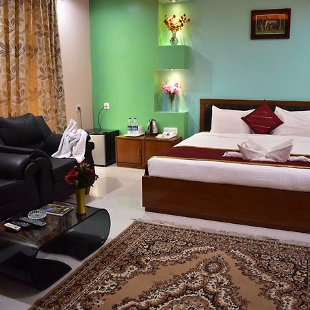 Hotel Dooars Mountain Alipur Duar Екстериор снимка