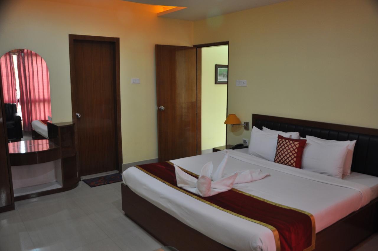 Hotel Dooars Mountain Alipur Duar Екстериор снимка