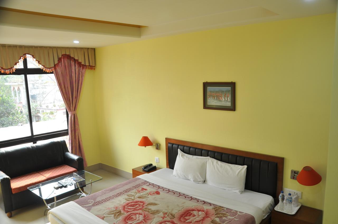 Hotel Dooars Mountain Alipur Duar Екстериор снимка
