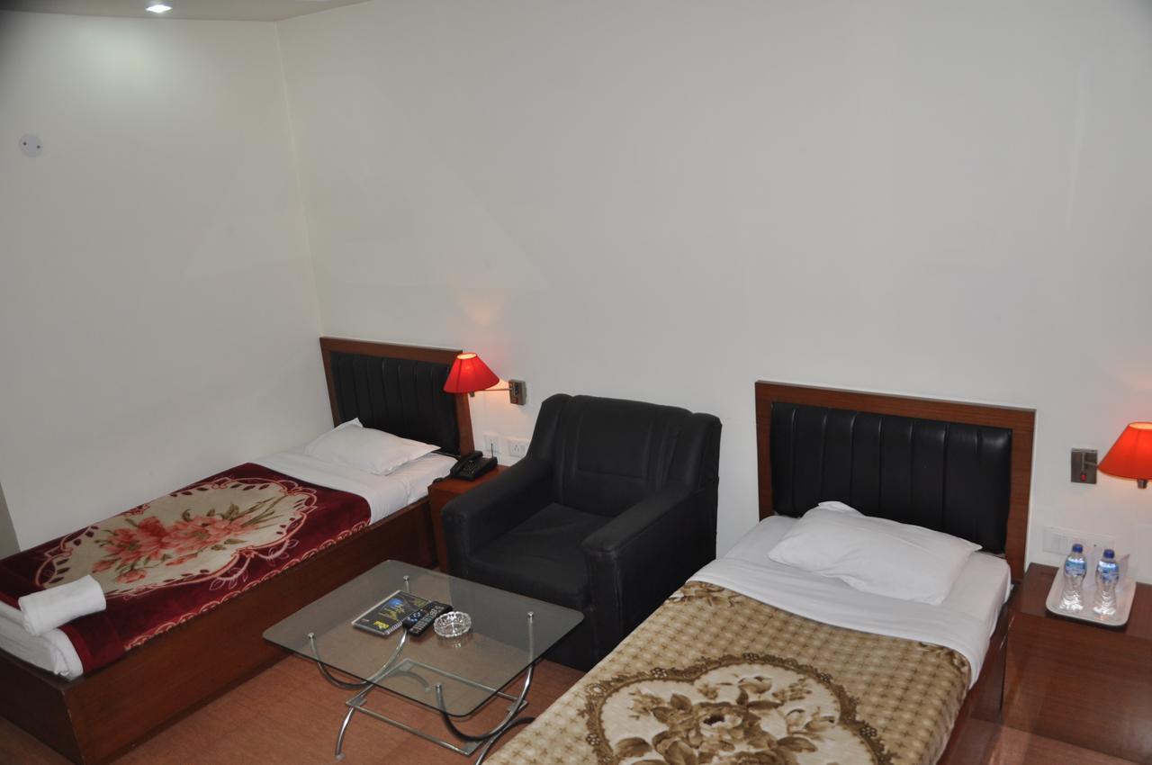 Hotel Dooars Mountain Alipur Duar Екстериор снимка