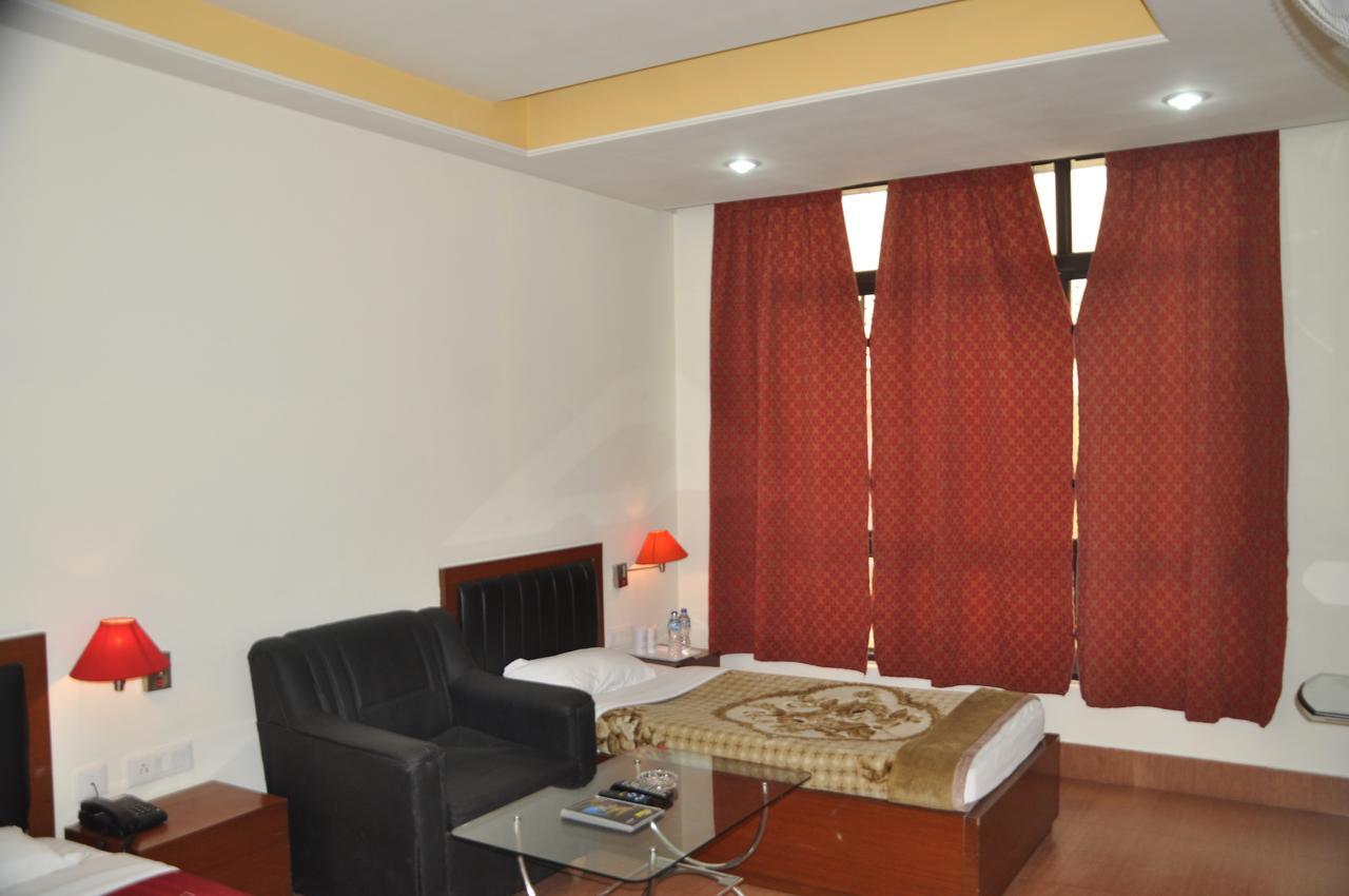 Hotel Dooars Mountain Alipur Duar Екстериор снимка
